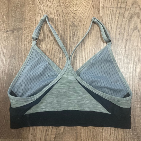Nike Dri fit gray and black Racerback sports bra size small - Picture 3 of 6